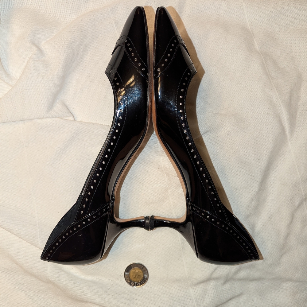 MANOLO BLAHNIK - Black Patent Leather Heels